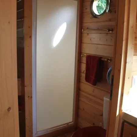 Les Roulottes De La Ferme Chauvet Holiday home Chantenay-Villedieu